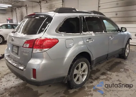 2013 Subaru Outback 2.5I Premium z USA, uszkodzony, nr VIN 4S4BRBCCXD3297407